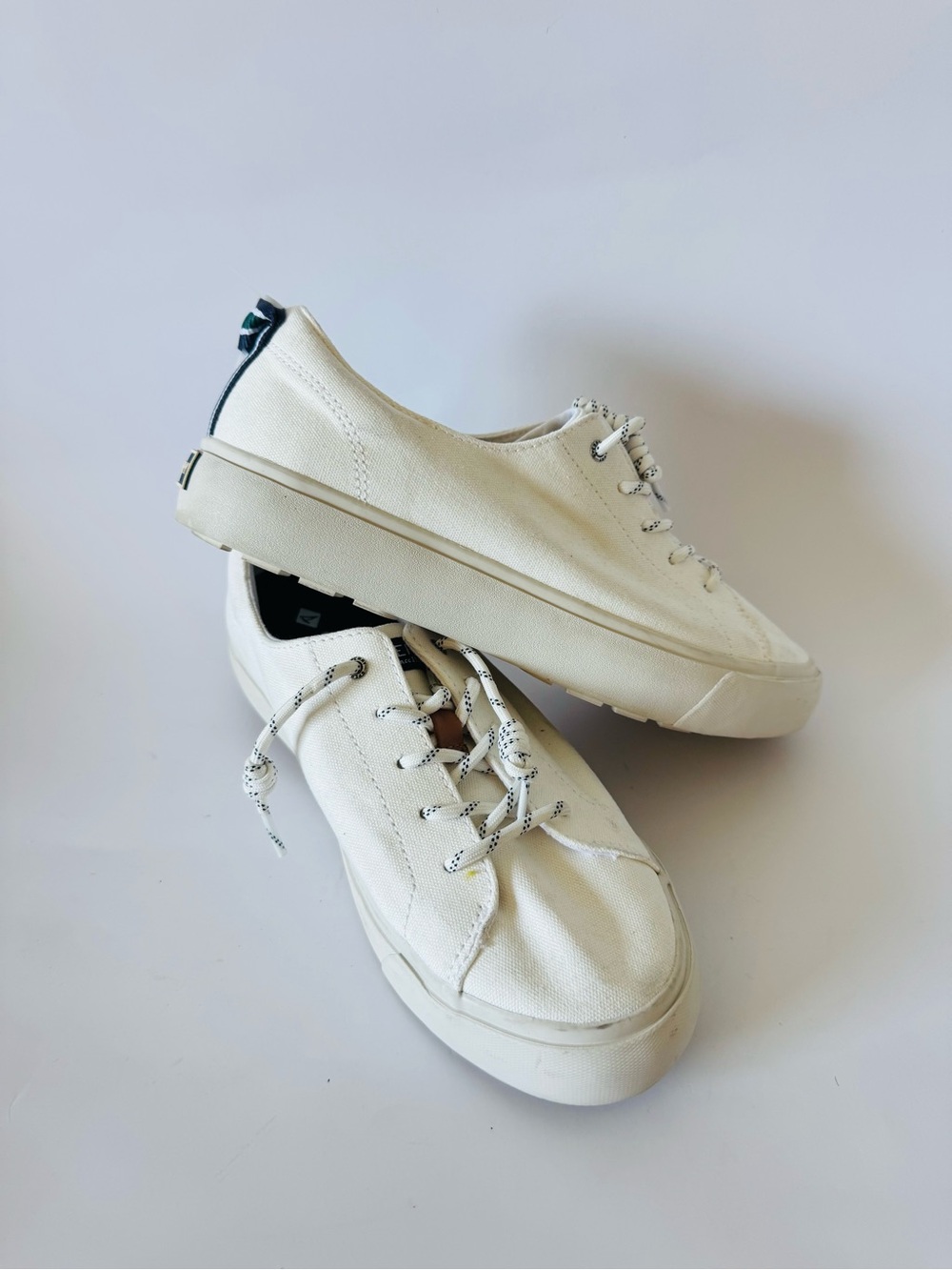 Sperry White Canvas Low-Top Sneakers with Black Insole